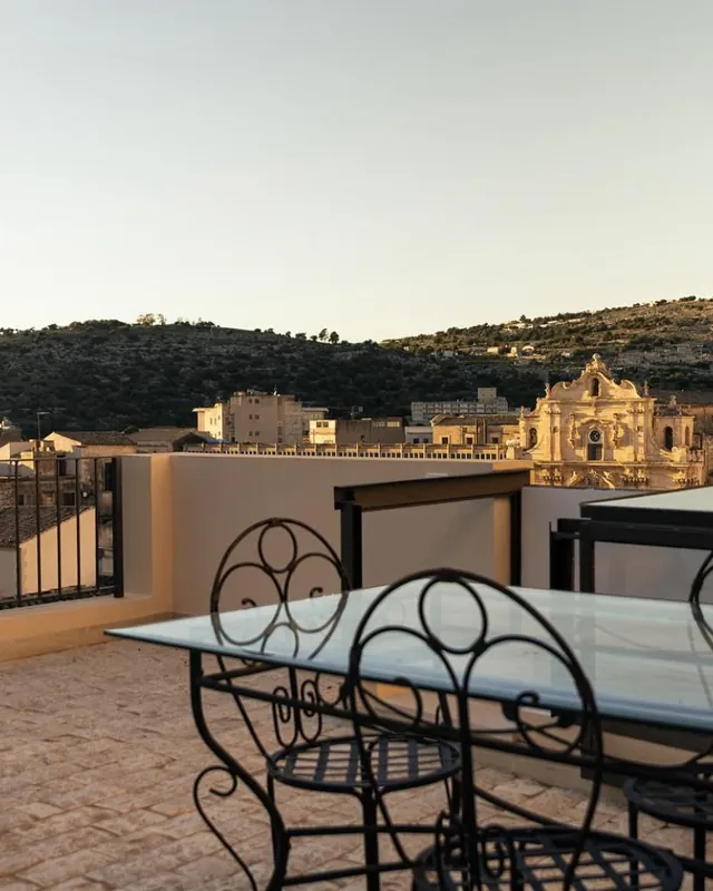 Terrazza con vista sul barocco di Scicli